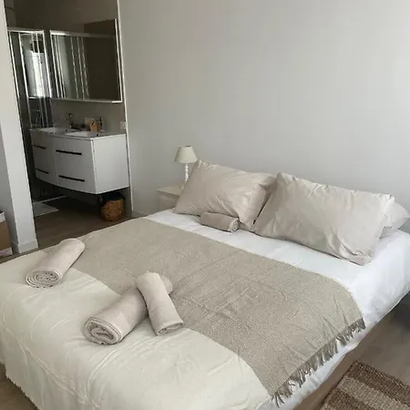 Duplex Place Des Lices * サントロペ